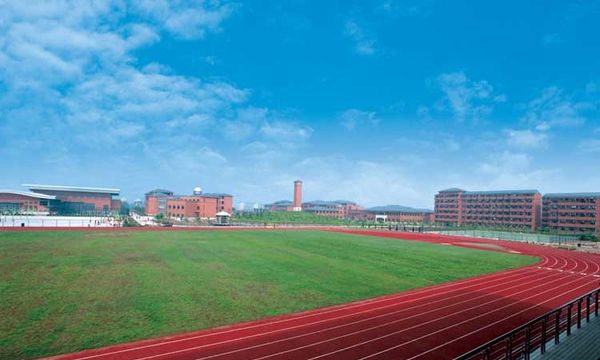 昆明市體育學(xué)校運(yùn)動(dòng)場