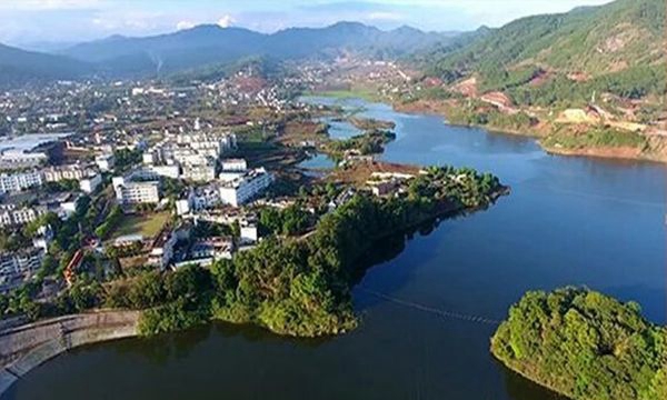 寧洱縣職業(yè)高級(jí)中學(xué)校園風(fēng)光.fw