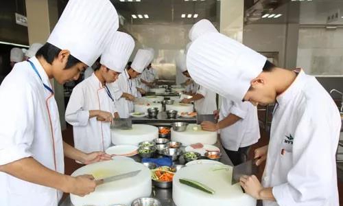 江城縣職業(yè)高級中學江城縣職業(yè)高級中學中餐烹飪與營養(yǎng)膳食專業(yè)招生