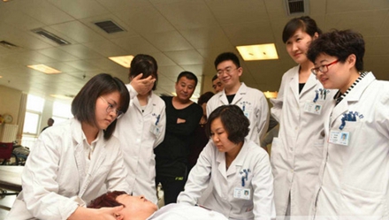 巴中衛(wèi)生學(xué)校