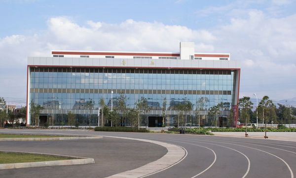 曲靖高級技工學(xué)校學(xué)校餐廳