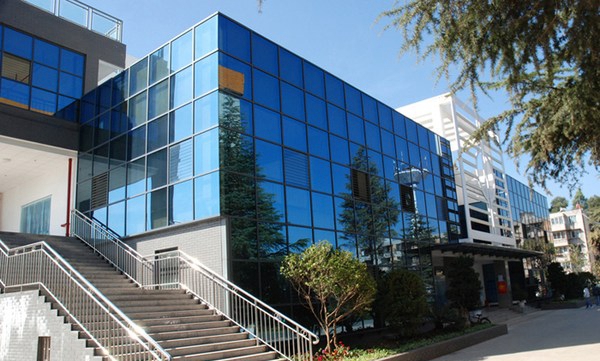 云南體育運(yùn)動(dòng)職業(yè)技術(shù)學(xué)院餐廳 云南體育運(yùn)動(dòng)職業(yè)技術(shù)學(xué)院餐廳