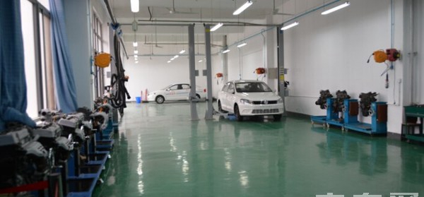 四川省崇州市職業(yè)中專學校汽車維修專業(yè)