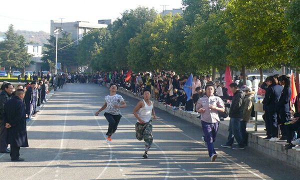 祿豐縣職業(yè)高級中學(xué)運(yùn)動會 祿豐縣職業(yè)高級中學(xué)運(yùn)動會