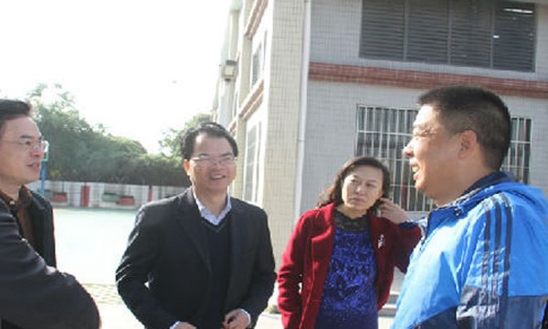 姚安縣職業(yè)高級(jí)中學(xué)領(lǐng)導(dǎo)談話