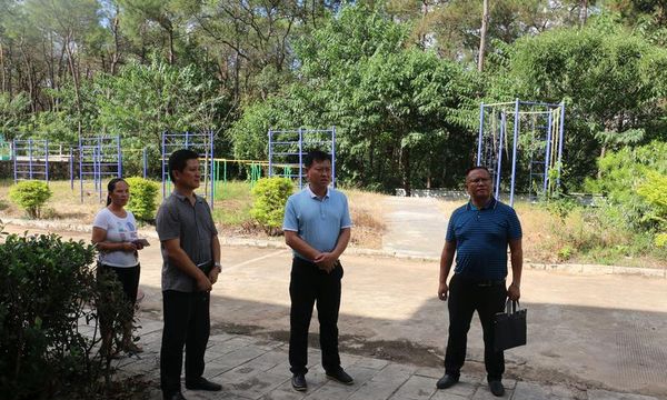 耿馬縣職業(yè)教育中心領(lǐng)導(dǎo)調(diào)研