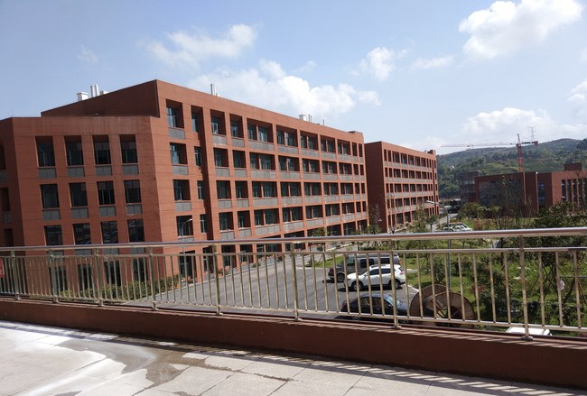 重慶三峽聯(lián)合職業(yè)大學(xué)教學(xué)大樓