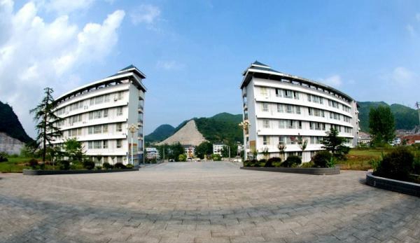 銅仁市中等職業(yè)學校校園教學樓