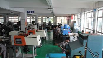 貴州電子信息技師學院(貴州電子信息高級技工學校)國家級重點專業(yè)：模具設(shè)計與制造中心專業(yè)介紹