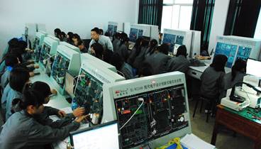 通信運(yùn)營服務(wù)與設(shè)備維修 