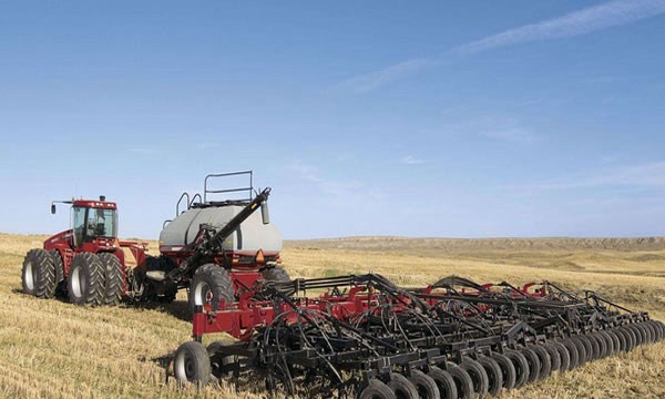 蒙自中等農業(yè)機械化技術學校機械設備