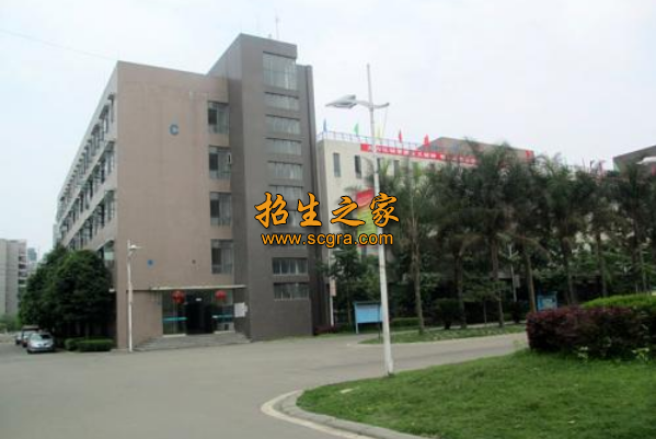 學(xué)校環(huán)境