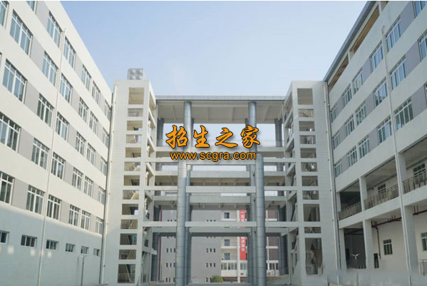 四川自貢市高級(jí)技工學(xué)校