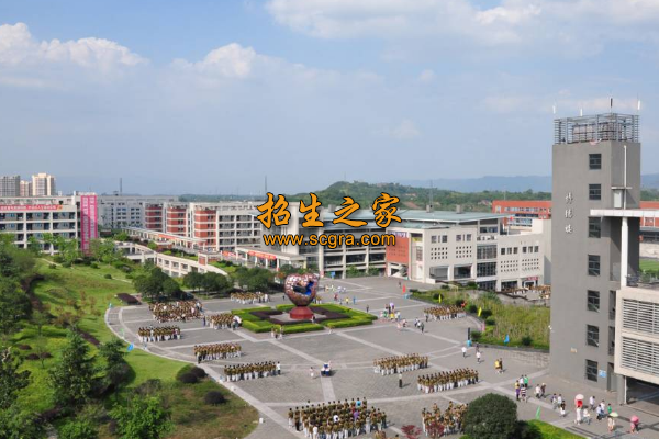 學(xué)校環(huán)境