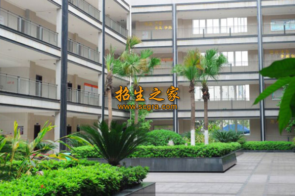 學(xué)校環(huán)境